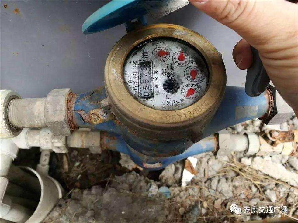 宁津家里水表在不用的时候空转，是漏水吗？